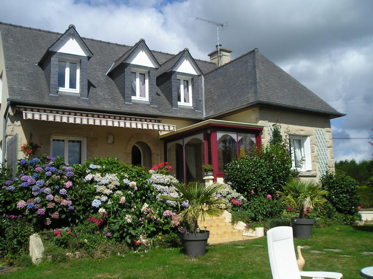 Les Hortensias Saint-Pierre-de-Plesguen Eksteriør billede